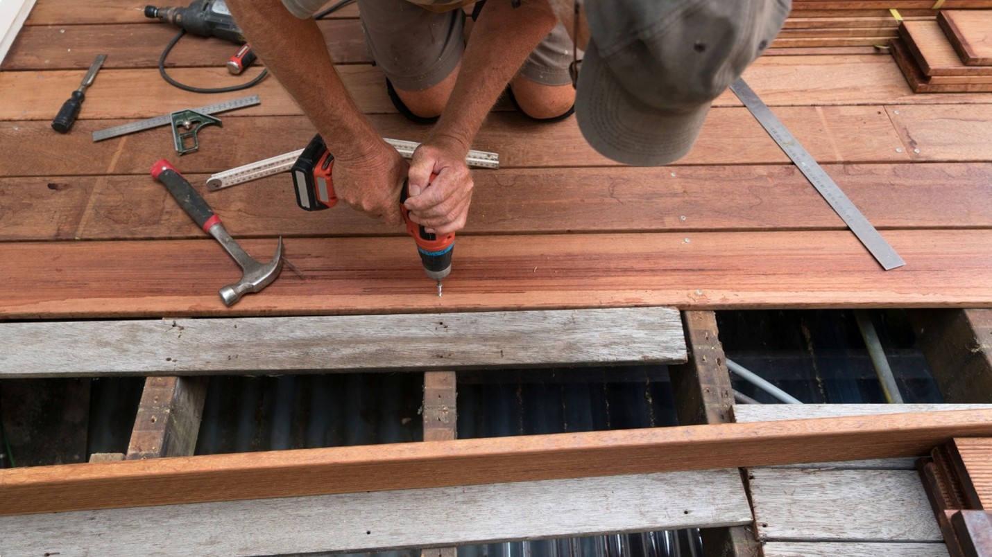 Deck Repair Contractor
