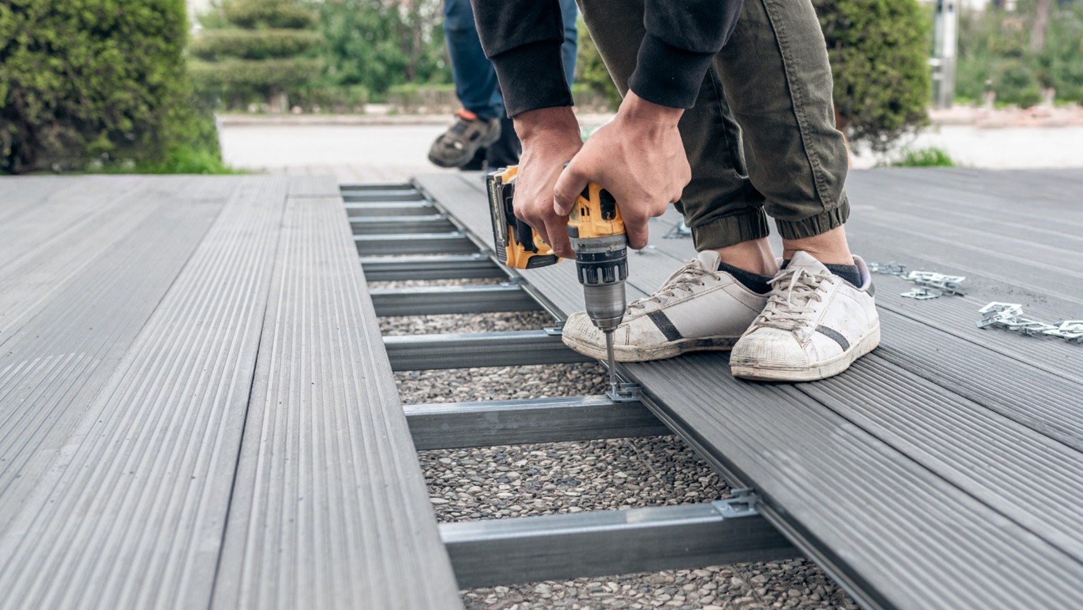composite deck builder in Lenexa