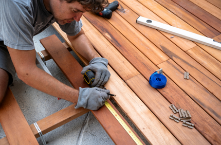 Deck Repair Contractor in Lenexa