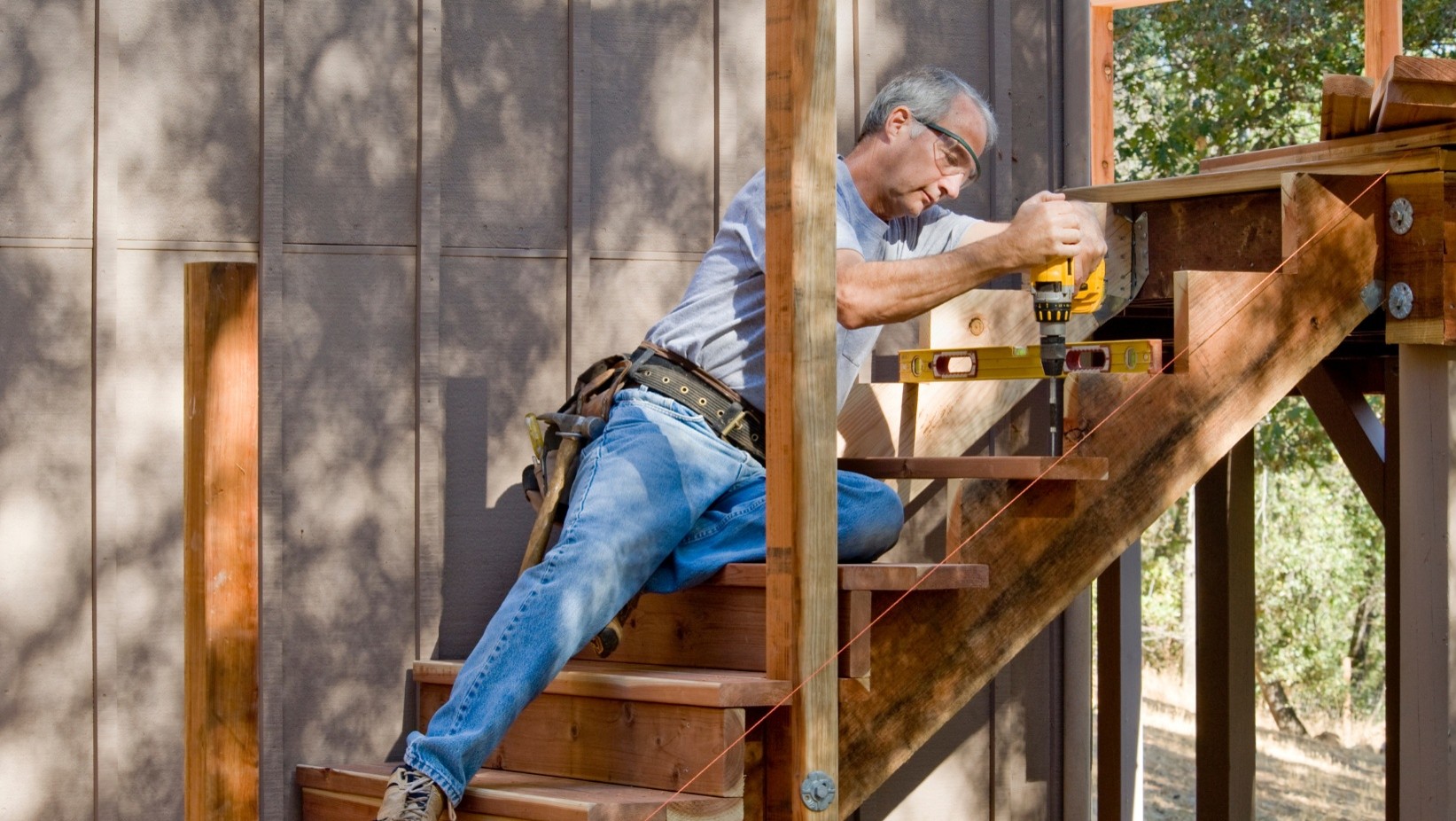 Deck Builder in Lenexa